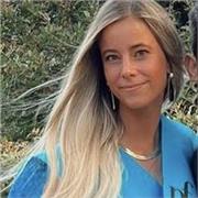 Profesora de apoyo especializada en clases para niños. Poseo el titulo de educación infantil y de monitora de tiempo libre